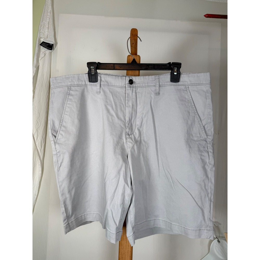 Member's Mark Mens Everyday Flat Front Shorts Soft Silver Grey 38 WSCM-076-2022